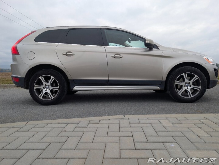 Volvo XC60  2012