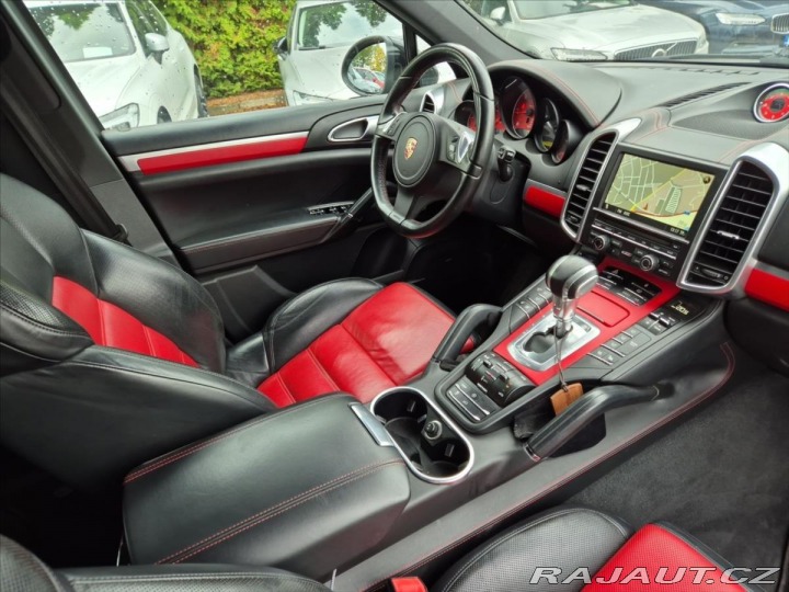 Porsche Cayenne 3,0 TDi Individual 2012
