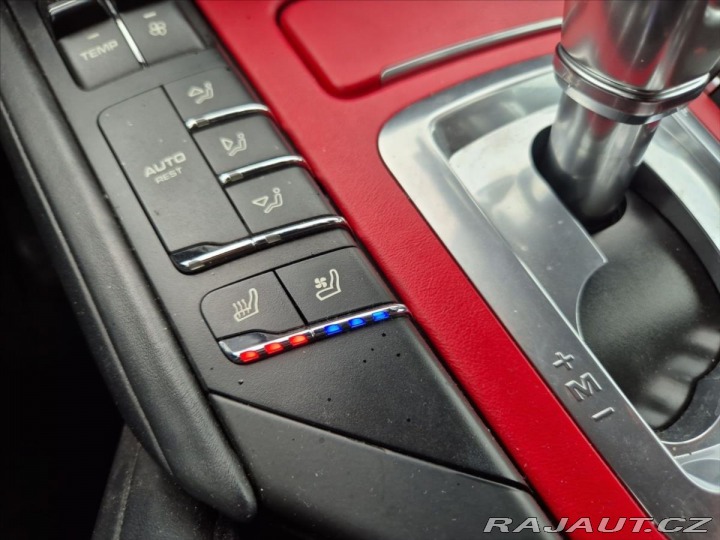 Porsche Cayenne 3,0 TDi Individual 2012