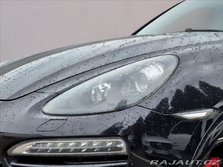 Porsche Cayenne 3,0 TDi Individual 2012