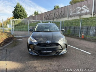 Toyota Yaris 1.5 HEV 116  LIMITED výba 1800