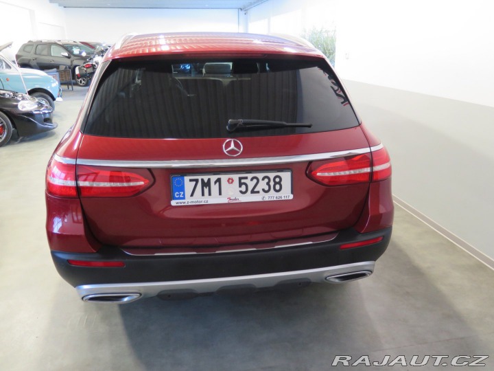 Mercedes-Benz E 220d,4M,All-Terrain,tažné 2017