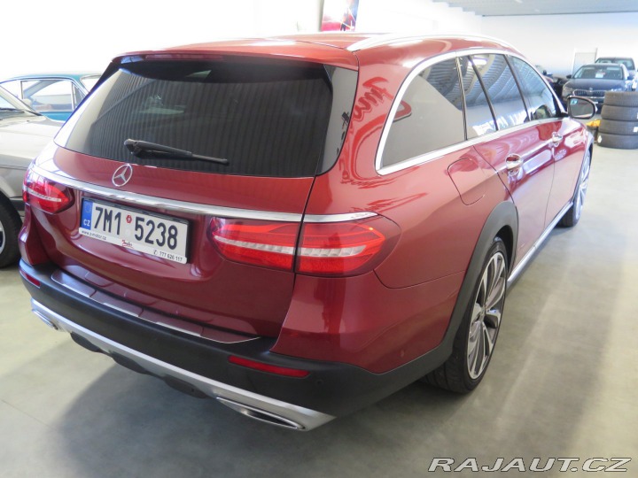 Mercedes-Benz E 220d,4M,All-Terrain,tažné 2017