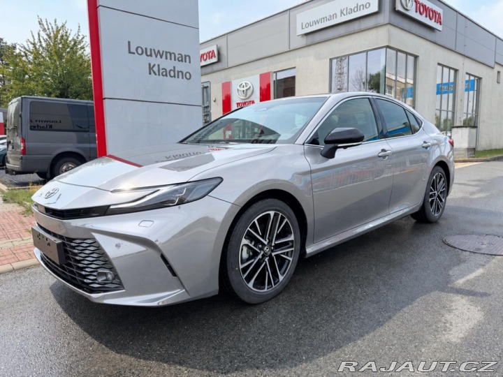 Toyota Camry 2.5 HEV Executive 1800