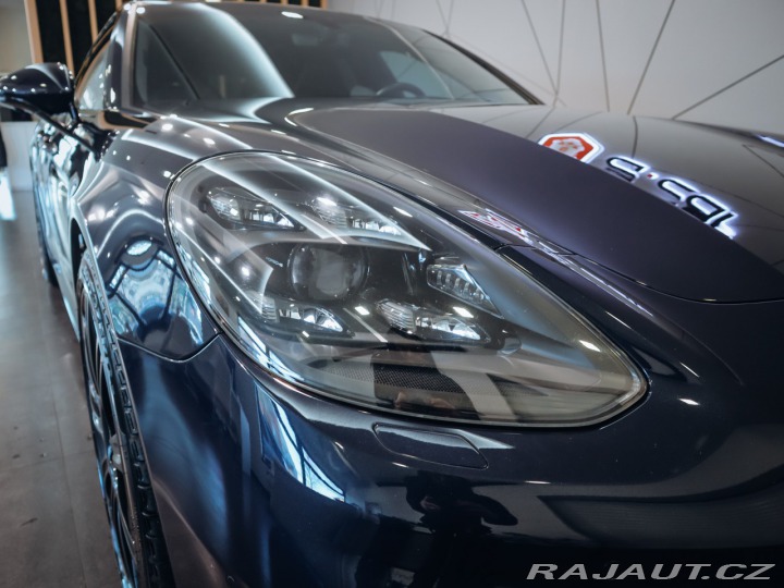 Porsche Panamera GTS Sport Turismo 338 kW 2020