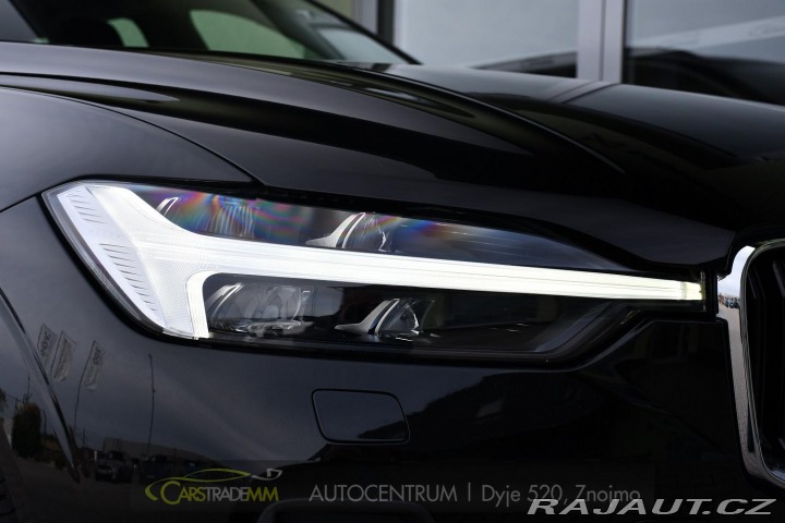 Volvo XC60 B4 AWD mHEV 2022