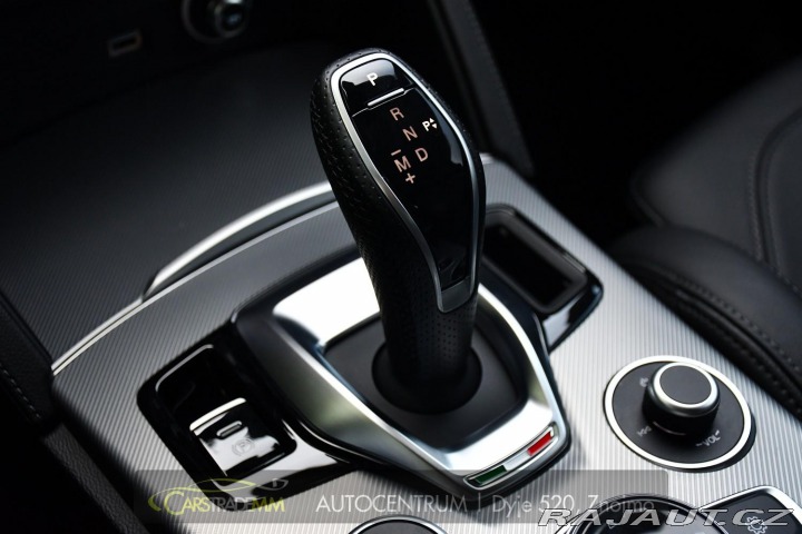 Alfa Romeo Stelvio 2,2 D 16V 210k Veloce AT8 2025