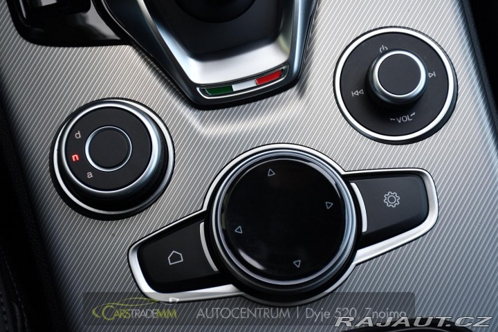 Alfa Romeo Stelvio 2,2 D 16V 210k Veloce AT8 2025