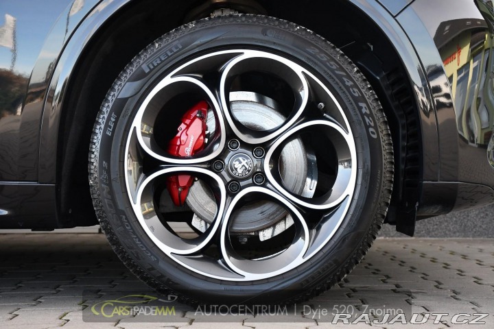 Alfa Romeo Stelvio 2,2 D 16V 210k Veloce AT8 2025