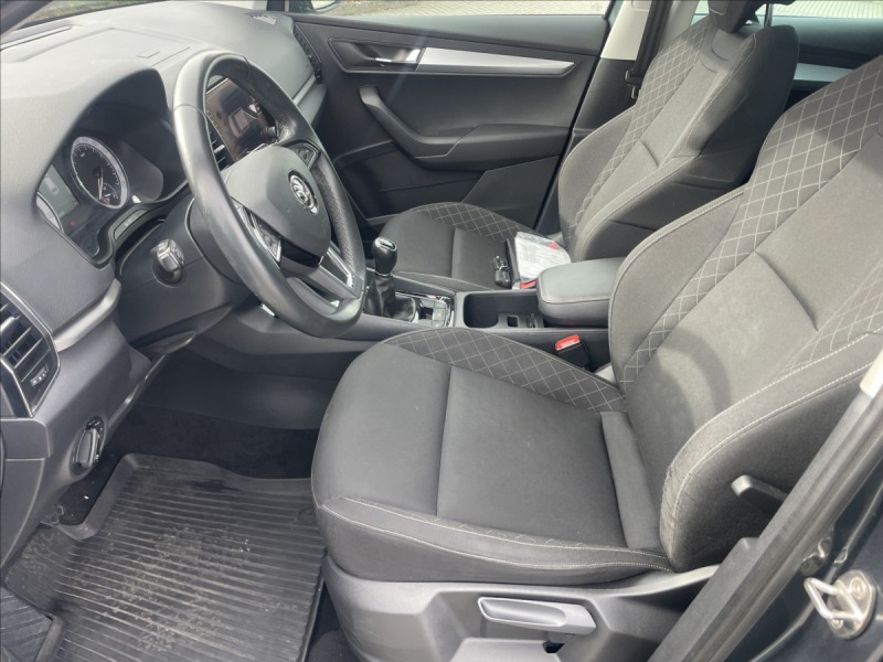 Škoda Karoq 1,0 TSi 85kw Style Tažné