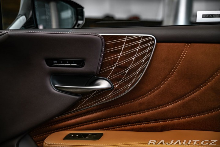 Lexus Ostatní modely LS 500 LUXURY H AWD 2018