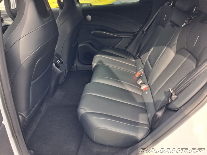 Omoda Ostatní modely 7 Premium 1.6 tGDI ICE AWD 2026