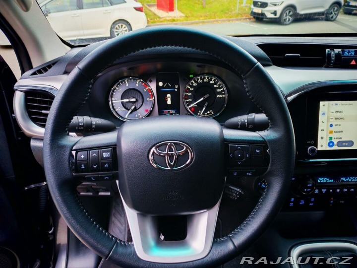 Toyota Hilux Arctic Trucks AT 35 1800