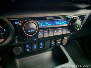 Toyota Hilux Arctic Trucks AT 35 1800