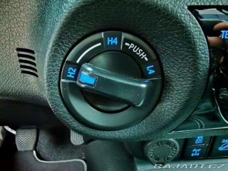 Toyota Hilux Arctic Trucks AT 35 1800