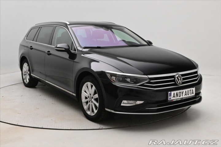 Volkswagen Passat 2,0 TDI 110 kW DSG ELEGAN 2023