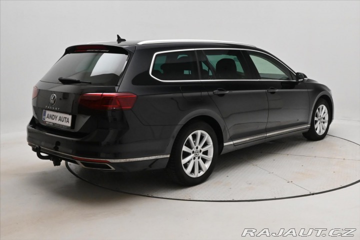 Volkswagen Passat 2,0 TDI 110 kW DSG ELEGAN 2023