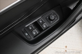 Volkswagen Passat 2,0 TDI 110 kW DSG ELEGAN 2023