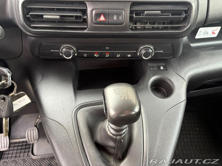 Peugeot Partner 1.5HDi, 96KW, VYHŘ. SEDAD 2020