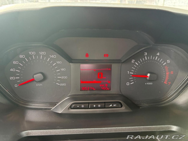 Peugeot Partner 1.5HDi, 96KW,VYHŘ. SEDADL 2020