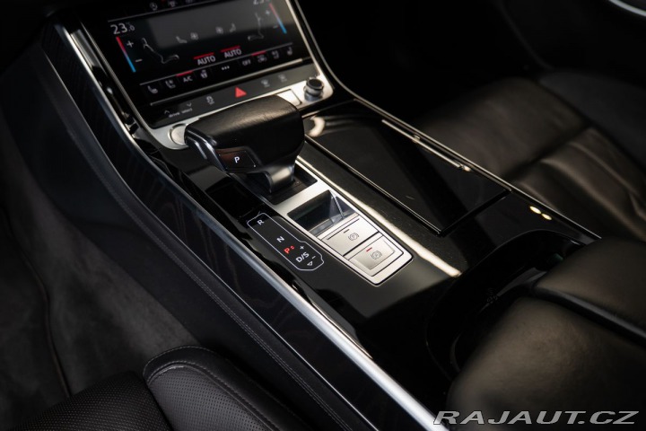 Audi A8 Vzduch. podvozek/Masážní 2019
