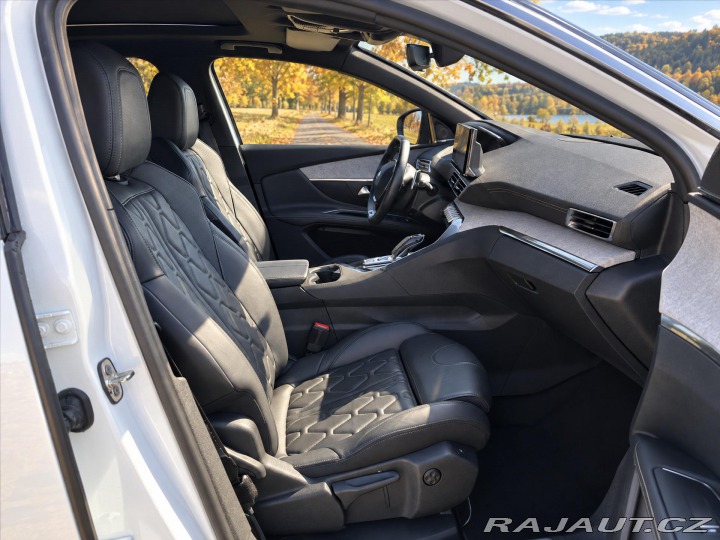 Peugeot 3008 1,6 PureTech 133kW Automa 2021