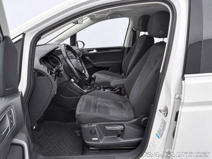 Volkswagen Touran 1,4 TSI Highline CZ Aut.k 2017