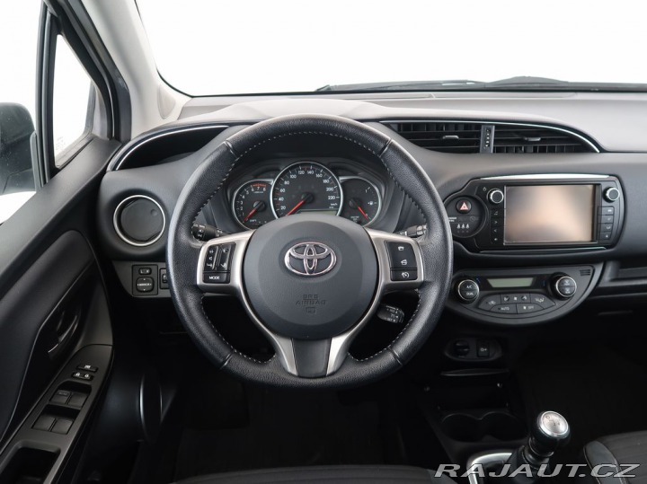 Toyota Yaris 1.3VVT-i,73kW,Manuál,CZ,1 2014
