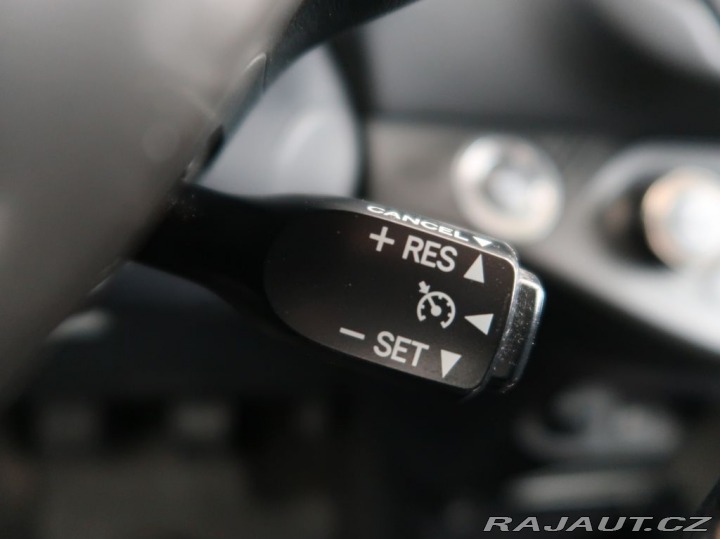 Toyota Yaris 1.3VVT-i,73kW,Manuál,CZ,1 2014