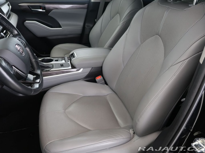 Toyota Highlander 2.5Hybrid,Prestige,4X4,CZ 2021