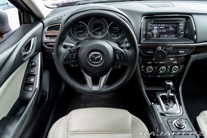 Mazda 6 | Revolution | 2.5 Skyac 2013