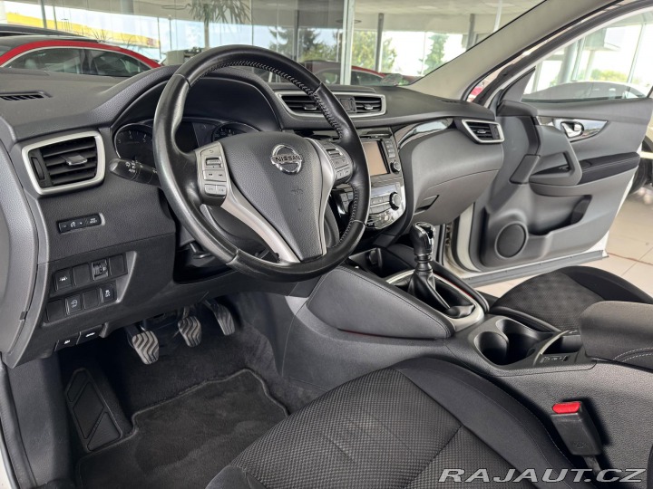 Nissan Qashqai 1,2DIG-T*Navi*Kamera*PDC* 2017