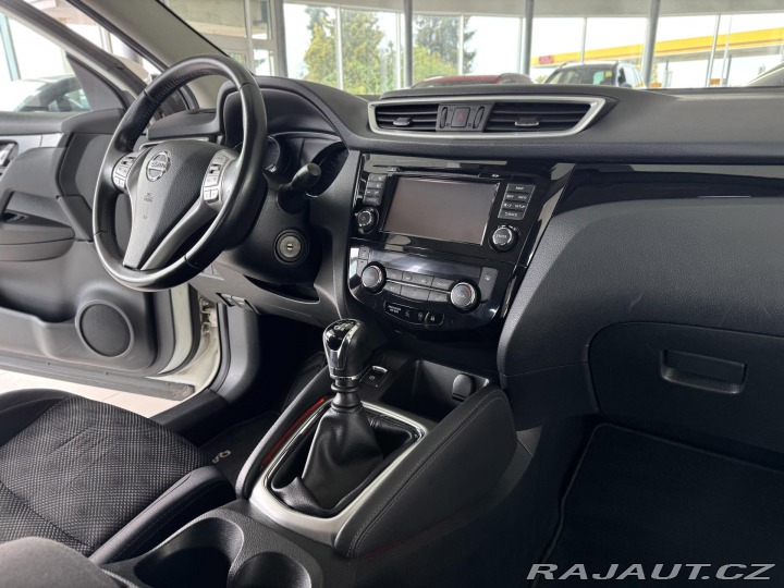 Nissan Qashqai 1,2DIG-T*Navi*Kamera*PDC* 2017