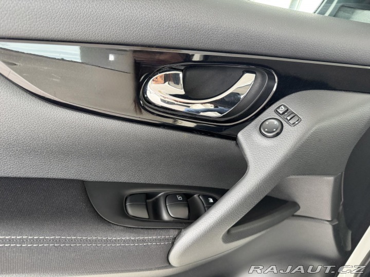 Nissan Qashqai 1,2DIG-T*Navi*Kamera*PDC* 2017
