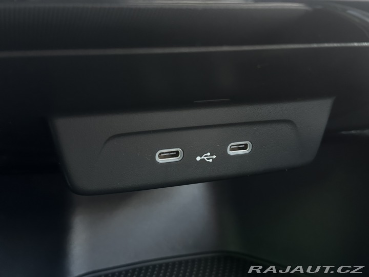 Škoda Fabia 1.0TSi Selection 95PS LED 2026