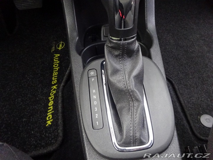 Opel Corsa 1.4i 74kW AUTOMAT SERVISK 2011