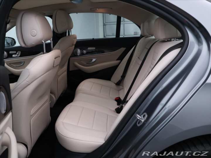 Mercedes-Benz E 3,0 450 270kW Aut. 4M DPH 2019