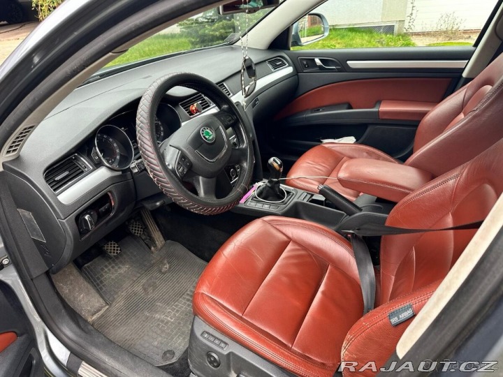 Škoda Superb 1,6 2011 | kožený inter 1800