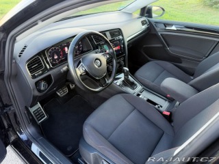 Volkswagen Golf 1,5 TSI 110 kW DSG Pano 1800
