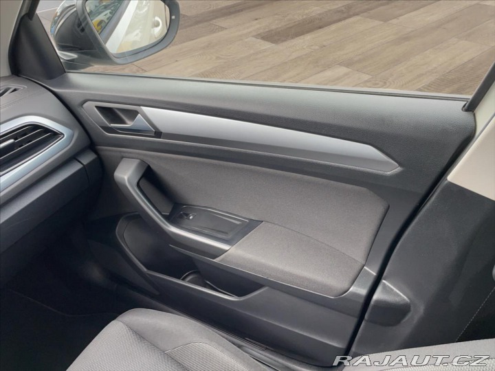 Volkswagen T-Roc 1.5 TSi 110kW DSG*Virtuál 2022