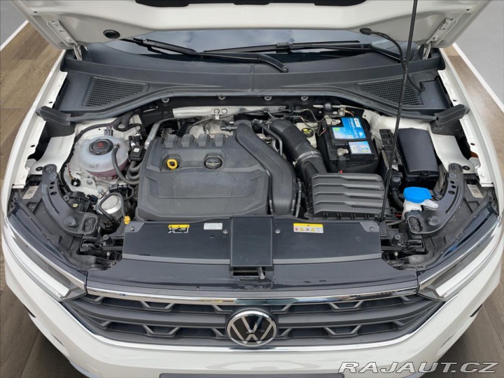 Volkswagen T-Roc 1.5 TSi 110kW DSG*Virtuál 2022
