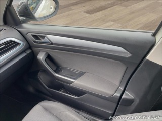 Volkswagen T-Roc 1.5 TSi 110kW DSG*Virtuál 2022