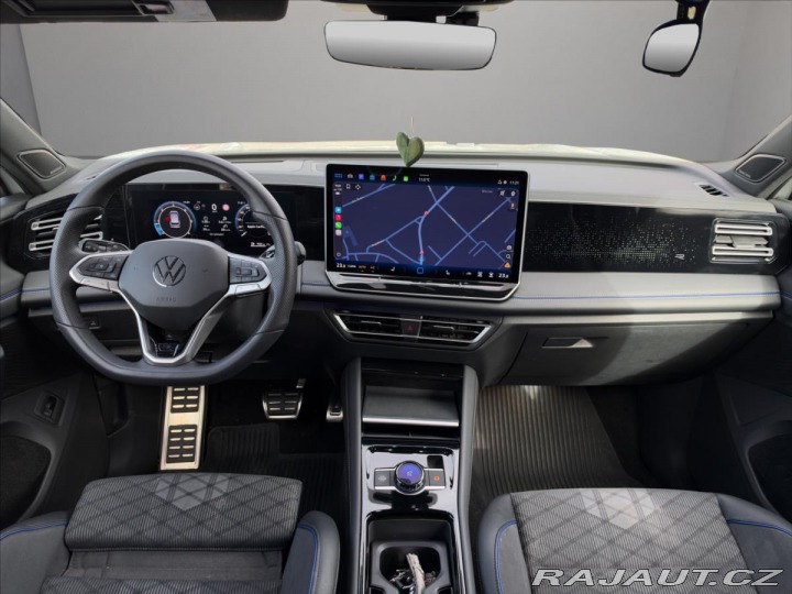 Volkswagen Tiguan 2,0 TDi R-Line*Néz.Topení 2024