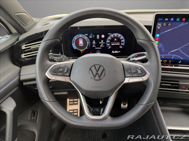 Volkswagen Tiguan 2,0 TDi R-Line*Néz.Topení 2024