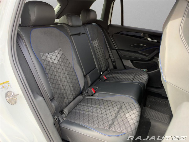 Volkswagen Tiguan 2,0 TDi R-Line*Néz.Topení 2024