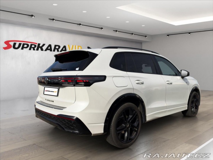 Volkswagen Tiguan 2,0 TDi R-Line*Néz.Topení 2024