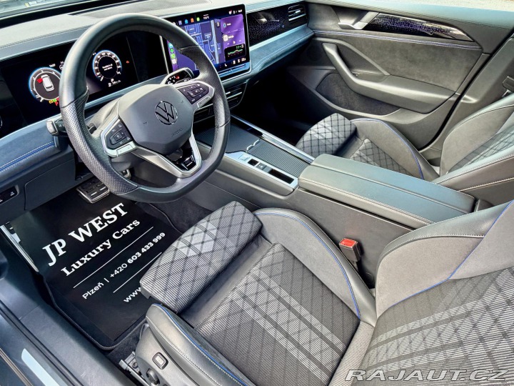 Volkswagen Passat R-Line DSG masáže MATRIX 2025