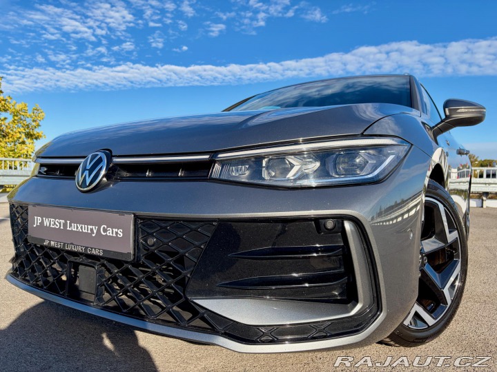 Volkswagen Passat Variant R-Line DSG masáže 2025