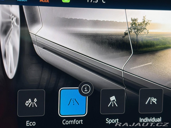 Volkswagen Passat Variant R-Line DSG masáže 2025