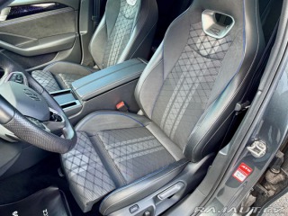 Volkswagen Passat Variant R-Line DSG masáže 2025
